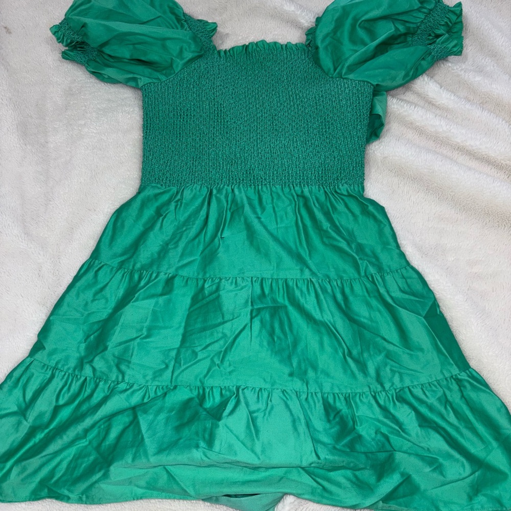 alice and olivia
green sundress
size 2